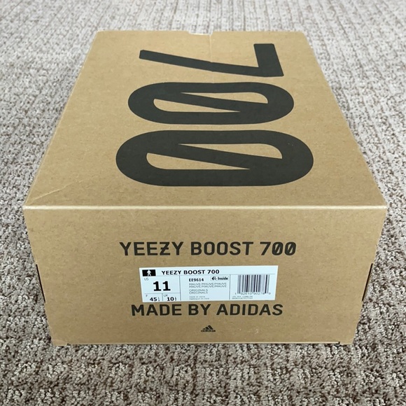 Yeezy boost 700 MAUVE